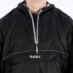 Ralka Poncho - Zwart - Volwassenen -Windgoo Shop 550x355 5