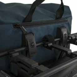 AGU Essentials DWR Enkele Fietstas Urban Klickfix Blauw - 17 L -Windgoo Shop 550x364 5