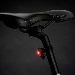 AXA - Greenline 25 Lux - LED Fietslampjes Voor En Achter - Fietsverlichting USB Oplaadbaar 16 AXA - Greenline 25 Lux - LED Fietslampjes Voor En Achter - Fietsverlichting USB Oplaadbaar -Windgoo Shop 550x366 102