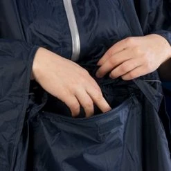 Ralka Poncho - Zwart - Volwassenen -Windgoo Shop 550x366 105