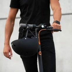 *BLACK FRIDAY DEAL* IZINQ PRO250 - Elektrische Step - Topsnelheid 30 Km/u - 30/35 Km Actieradius - 8.5" Luchtbanden - Lithium 7.8Ah 36V Accu - Zwart/Oranje - Electric Scooter - Volwassenen En Kinderen - Met App -Windgoo Shop 550x366 112