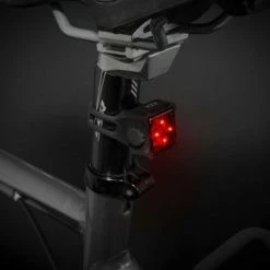 AXA – Niteline 44R - LED Fietslampjes Voor En Achter - Fietsverlichting USB Oplaadbaar 11 AXA – Niteline 44R - LED Fietslampjes Voor En Achter - Fietsverlichting USB Oplaadbaar -Windgoo Shop 550x366 36