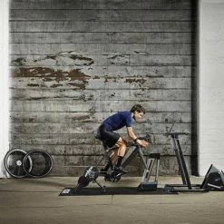 Wahoo Fitness Wahoo KICKR CORE Interactieve Fietstrainer - Direct Drive -Windgoo Shop 550x412 35