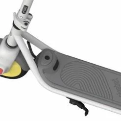 Ninebot By Segway EKickScooter Zing C8 - E-step - Actieradius: 10km - Snelheid: 16km/h - Officieel Benelux Model -Windgoo Shop 550x419 1