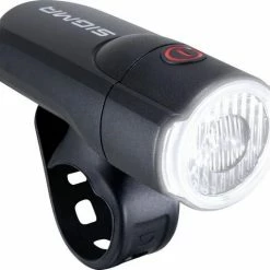 Sigma Sport AURA 30 Fietsverlichting Set - Led Koplamp 30 Lux - CURVE Achterlicht - Inclusief Batterijen -Windgoo Shop 550x510 13