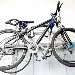 Merkloos Decopatent Fiets Ophangsysteem Voor 2 Fietsen - Fietsenrek - Legplank Voor Helm - Fietshaak - Muurbeugel Fiets - Wandmontage -Windgoo Shop 550x550 1060