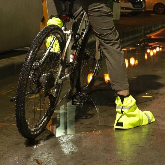 Navaris Overschoenen - 1 Paar Uniseks Schoenovertrekken - Waterdicht & Reflecterend - Beschermt Tegen Regen En Vuil - Verschillende Maten 2 Navaris Overschoenen - 1 Paar Uniseks Schoenovertrekken - Waterdicht & Reflecterend - Beschermt Tegen Regen En Vuil - Verschillende Maten - Afbeelding 2