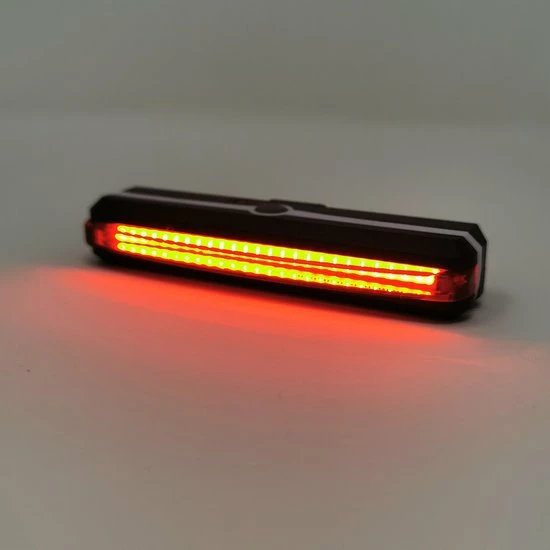 Merkloos LED Fiets Achterlicht USB Oplaadbare - Marktleider 110 Lumen Helderheid - IP65 Waterbestendig - Supersnel Installatie - Horizontaal Of Verticaal - Voor Zadel, Zadelpen Of Helm 4 Merkloos LED Fiets Achterlicht USB Oplaadbare - Marktleider 110 Lumen Helderheid - IP65 Waterbestendig - Supersnel Installatie - Horizontaal Of Verticaal - Voor Zadel, Zadelpen Of Helm - Afbeelding 4