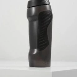 Nike Bidon Hyperfuel Watter Bottle 18OZ - 530ml - Grijs/zwart/wit -Windgoo Shop 550x652