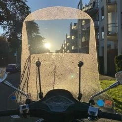 Rain-Away Waterafstotende Sticker Windscherm-Anti Regen Folie-Scooter-Nano Spray-Vespa Sprint-Zip-Sym-Universeel -Windgoo Shop 550x733 37