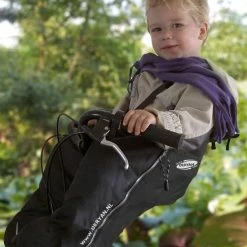 Deryan Bike-a-way Fietsstoeltje Voor - Fiets Regenhoes - Warme Jas En Windbreaker + Regenponcho - Bobike & Yepp -Windgoo Shop 550x753
