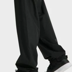 AGU GO Regenpak Essential Unisex - Rood - M - Dames & Heren - Waterdicht & Ademend 35 AGU GO Regenpak Essential Unisex - Rood - M - Dames & Heren - Waterdicht & Ademend -Windgoo Shop 550x754 2