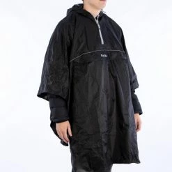Ralka Poncho - Zwart - Volwassenen -Windgoo Shop 550x784 3