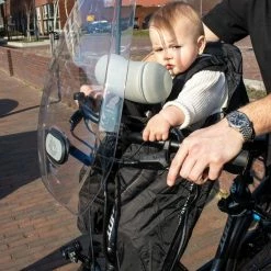 Deryan Bike-a-way Fietsstoeltje Voor - Fiets Regenhoes - Warme Jas En Windbreaker + Regenponcho - Bobike & Yepp -Windgoo Shop 550x829